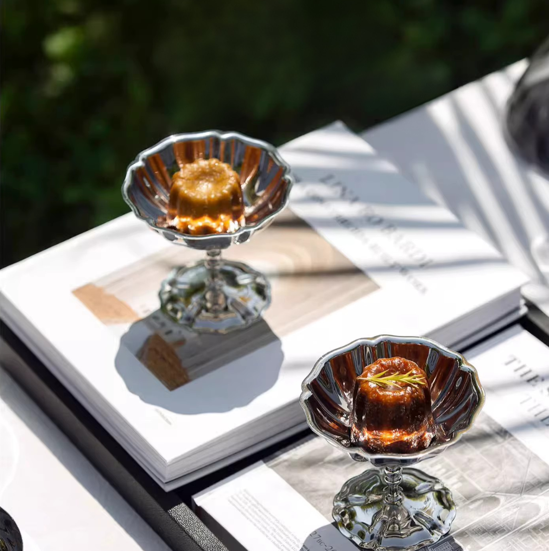 Belle Époque“ – Vintage Edelstahl Dessertschale